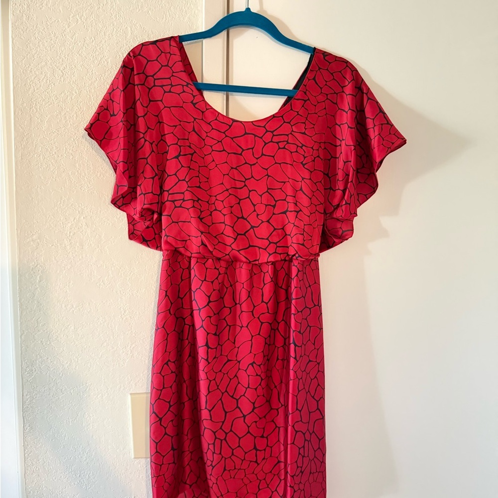 BCBGeneration Red Patterned Midi Dress with Flutter Sleeves